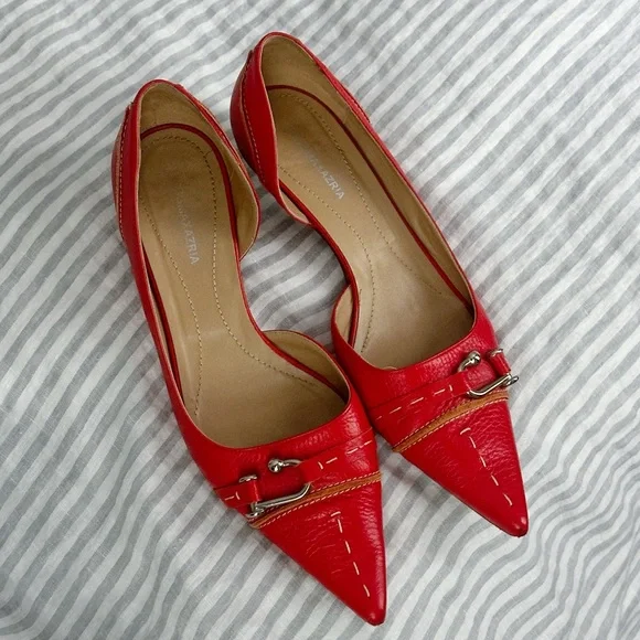 BCBGMaxAzria | Shoes | Bcbg Maxazria Kitten Heels | Poshmark display picture 1